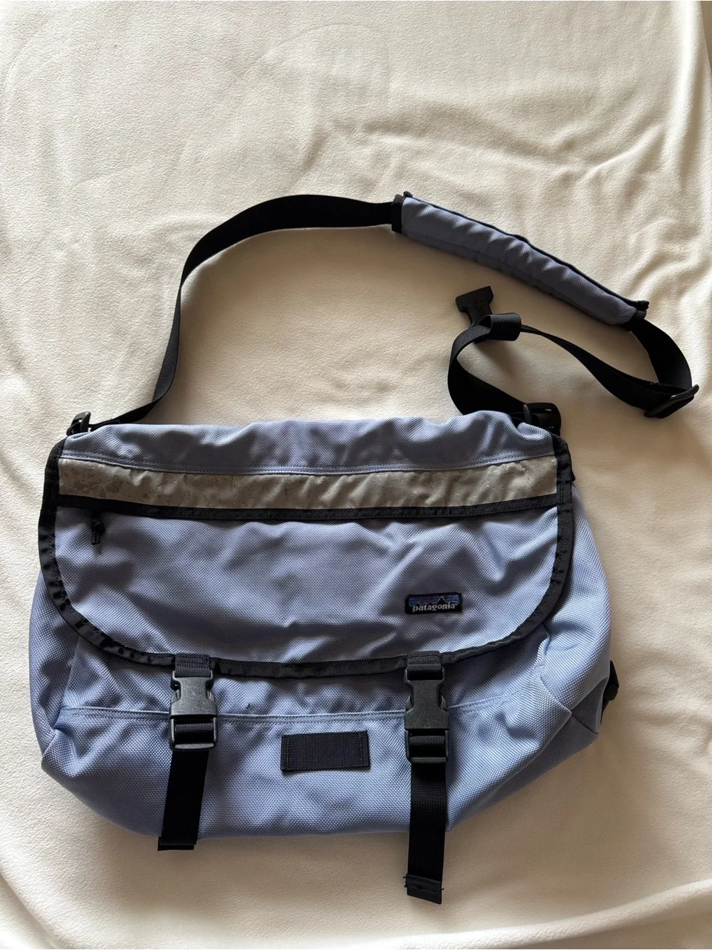 Patagonia messenger bag